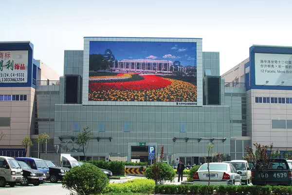 led video wall advertising